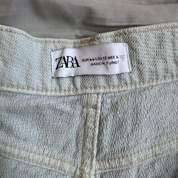 Zara Light Wash Denim Shorts — High Rise Curved Hem, Size 12 - Picture 2 of 7